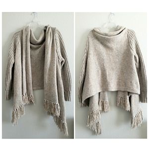 VS - Chunky Knit Drapey Cardigan